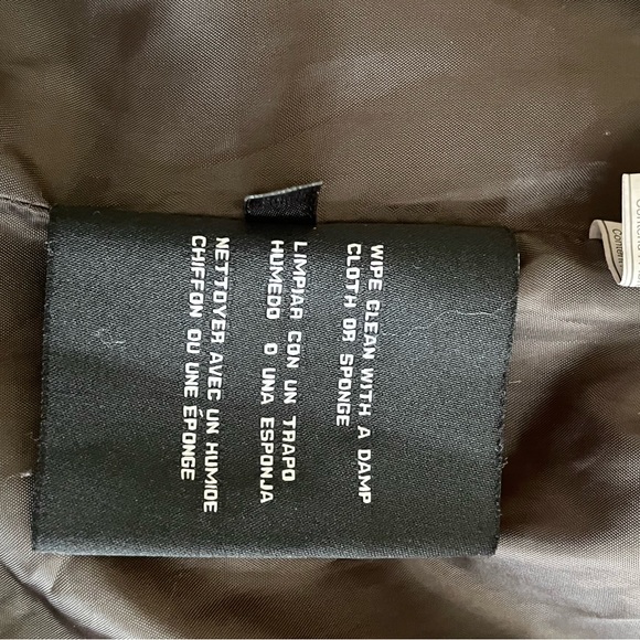 Beautiful guess leather jacket - Picture 10 of 12